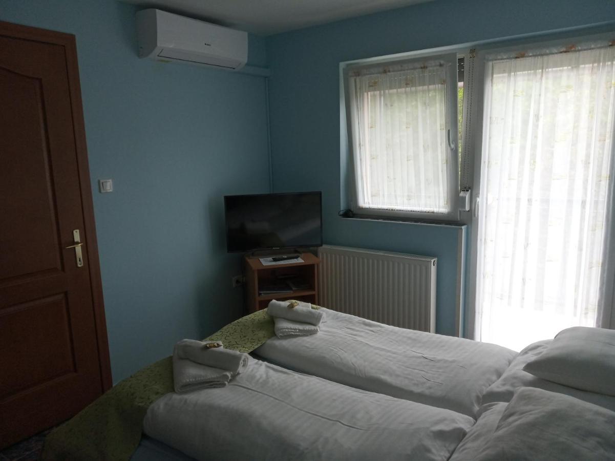 Atlas Apartman Buk Exterior photo