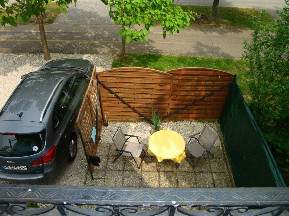 Atlas Apartman Buk Exterior photo